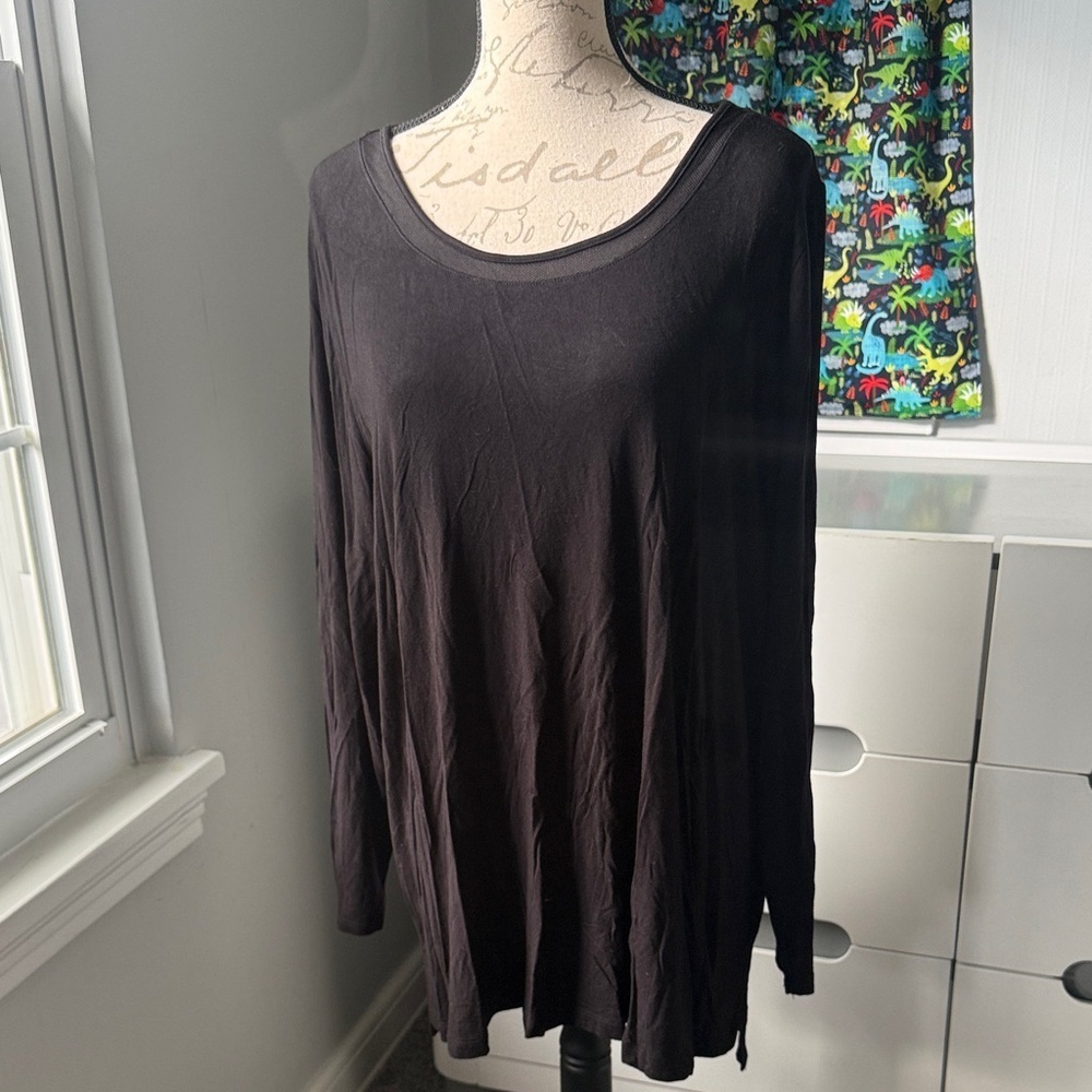 Tahari women’s Black Long Sleeve Top Tunic 2XL
